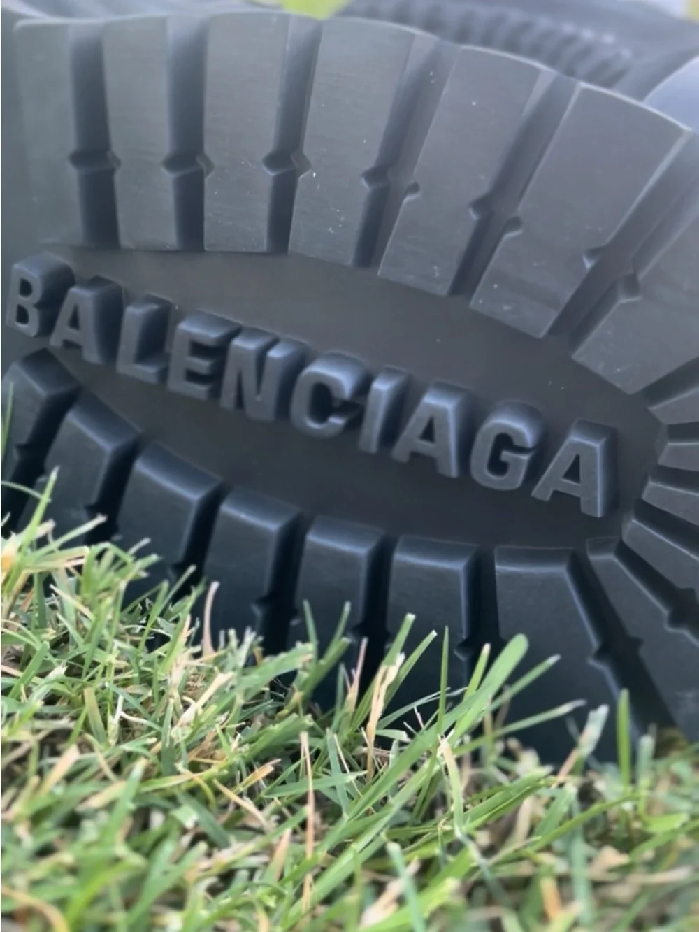 Balenciaga strike boots - Picture 2 of 3